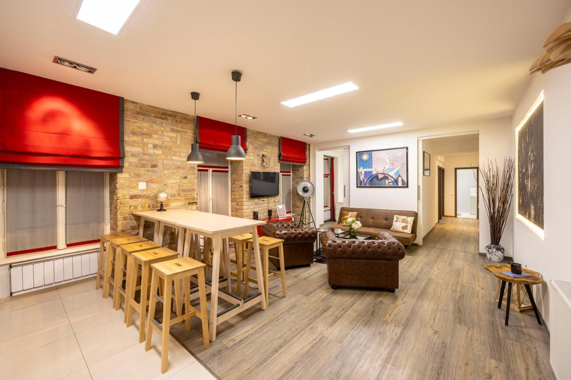 Deluxe Central Elizabeth Residence W/ 4Bedrm, 2Bathrm, 1Lvngrm ブダペスト エクステリア 写真